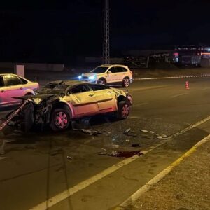 bariyere carpip metrelerce suruklendi 1 olu HJzByJ4c