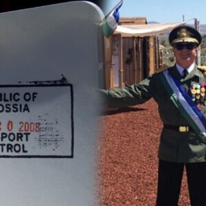 bir gunde ulke kurdu 50 yildir ayakta anayasasi ordusu ve sinir guvenligi var P2pUAYqR