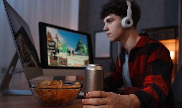 enerji icecegiyle alkol karisimi ilk belirtiler carpinti ve tansiyon yukselmesi I3yb2hdm.jpg