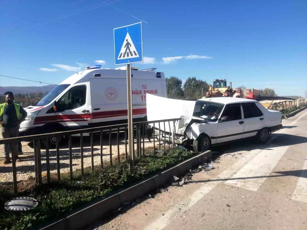 tokatta iki otomobil carpisti 1 yarali Pe1Mnkk3.jpg