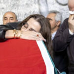 Ozge ulusoy mahkeme kararini acikladi yaya gecidinde ezip bir de ustune suclamaya kalktilar XX5v1vlO